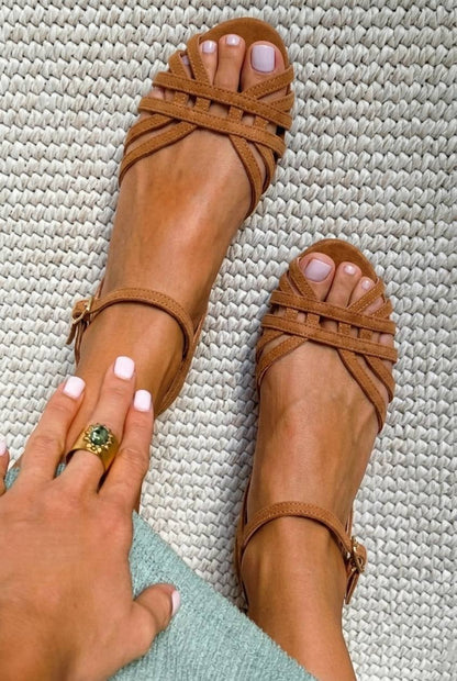 Sandalias Planas de Tiras Trenzadas con Hebilla Tara - Anaïs Milano - vista 2