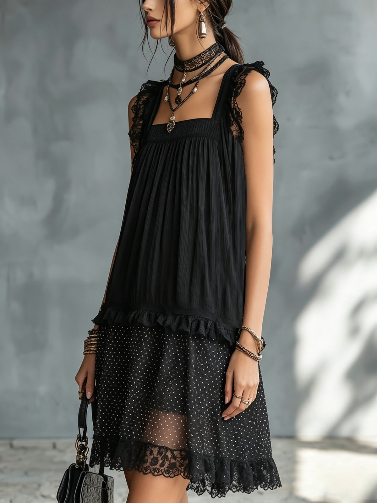 katerina | Vestido Mini de Encaje Negro