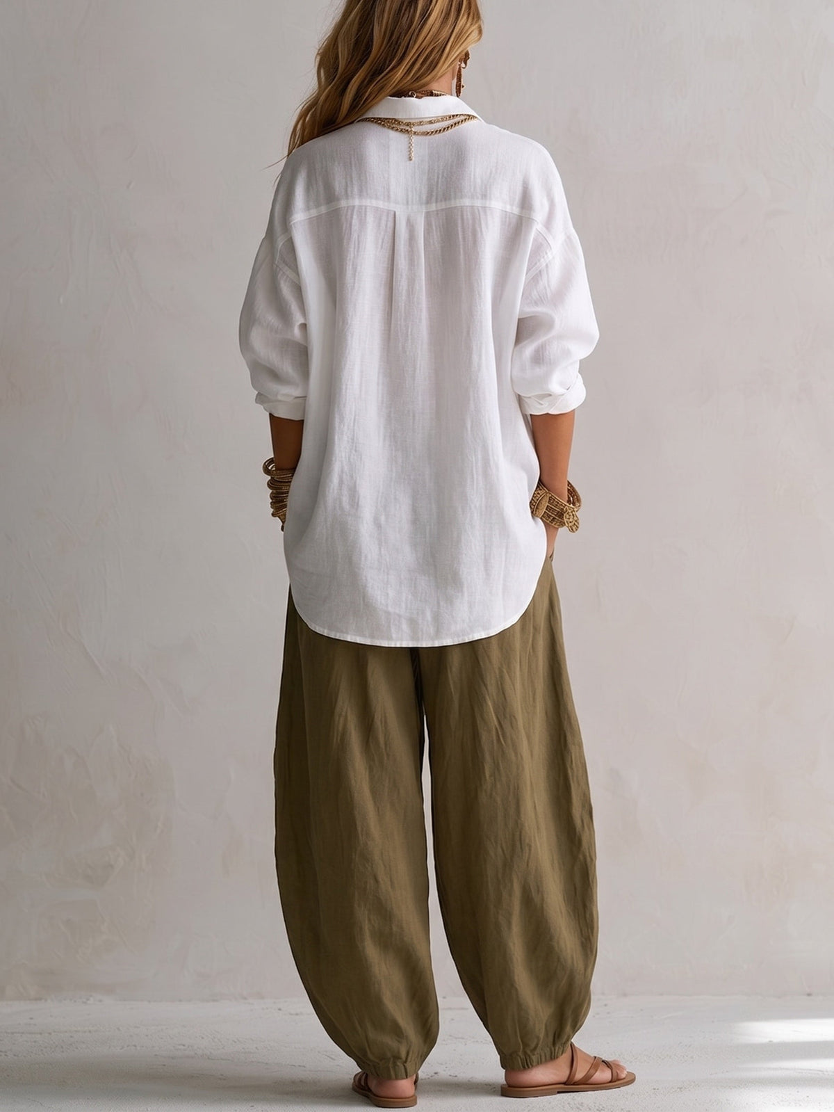 Amada | Camisa Blanca Ancha y Pantalón Lantern Verde de Pierna Ancha