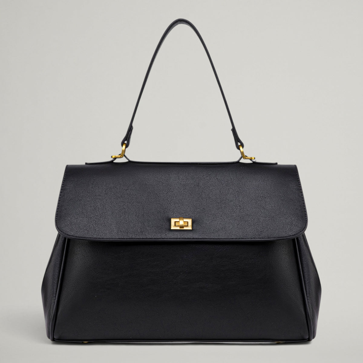CIARA ESSENTIAL