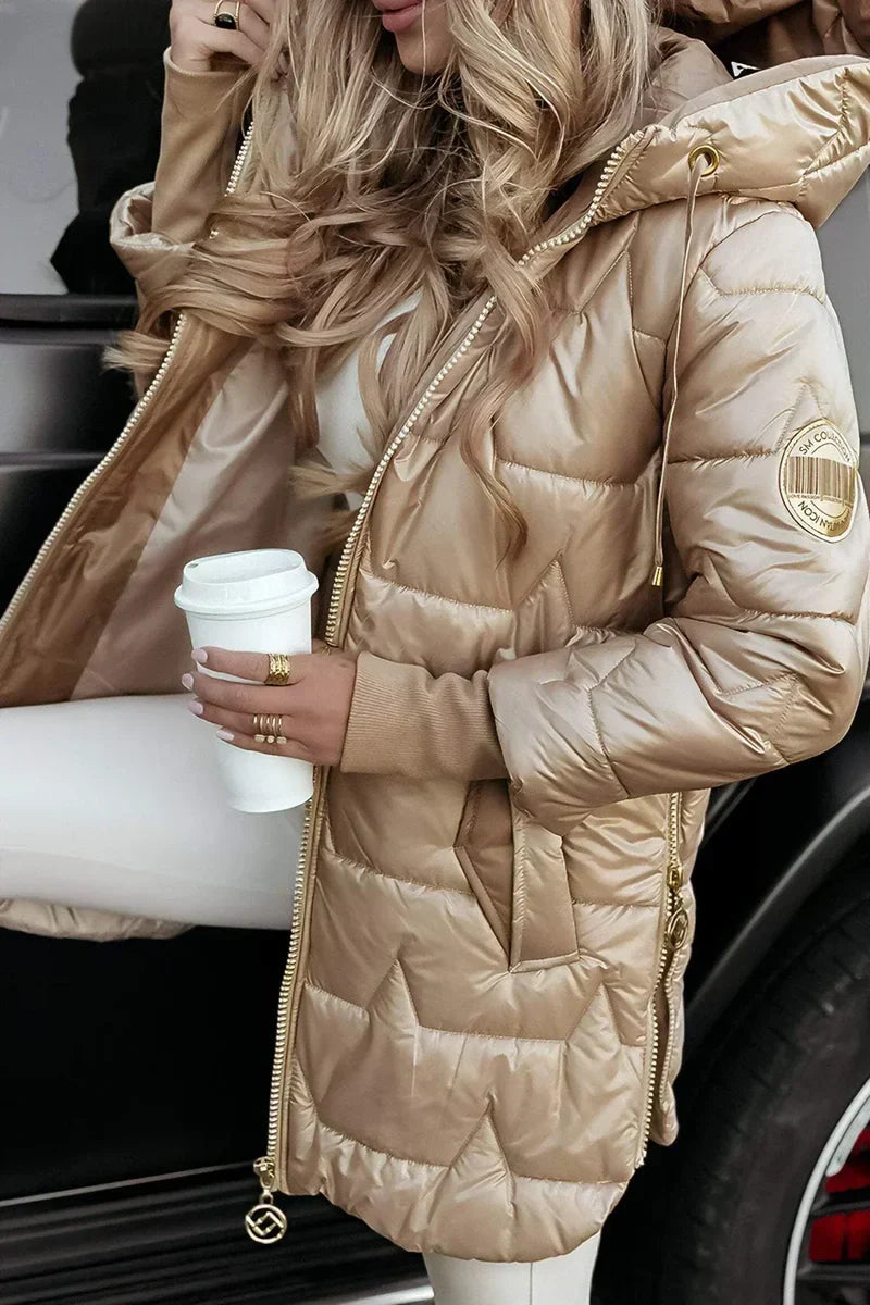 Aurelia abrigo de invierno con capucha, detalle